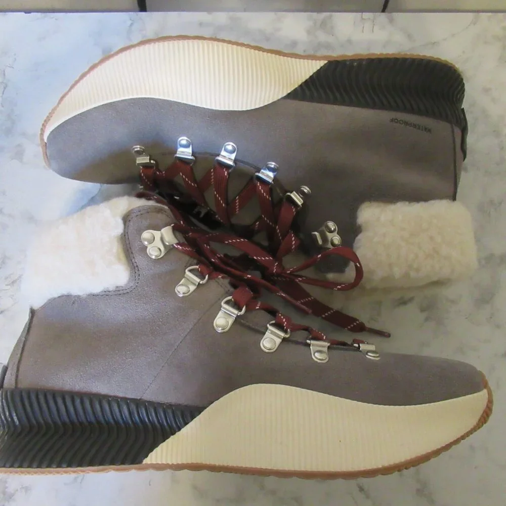 Sorel Boots 9.5 40.5 Gray Out N About III Conquest Waterproof Sneakers Shearling